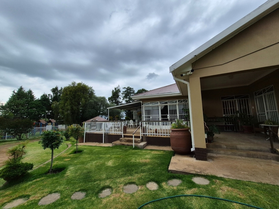 6 Bedroom Property for Sale in Dewetsdorp Free State